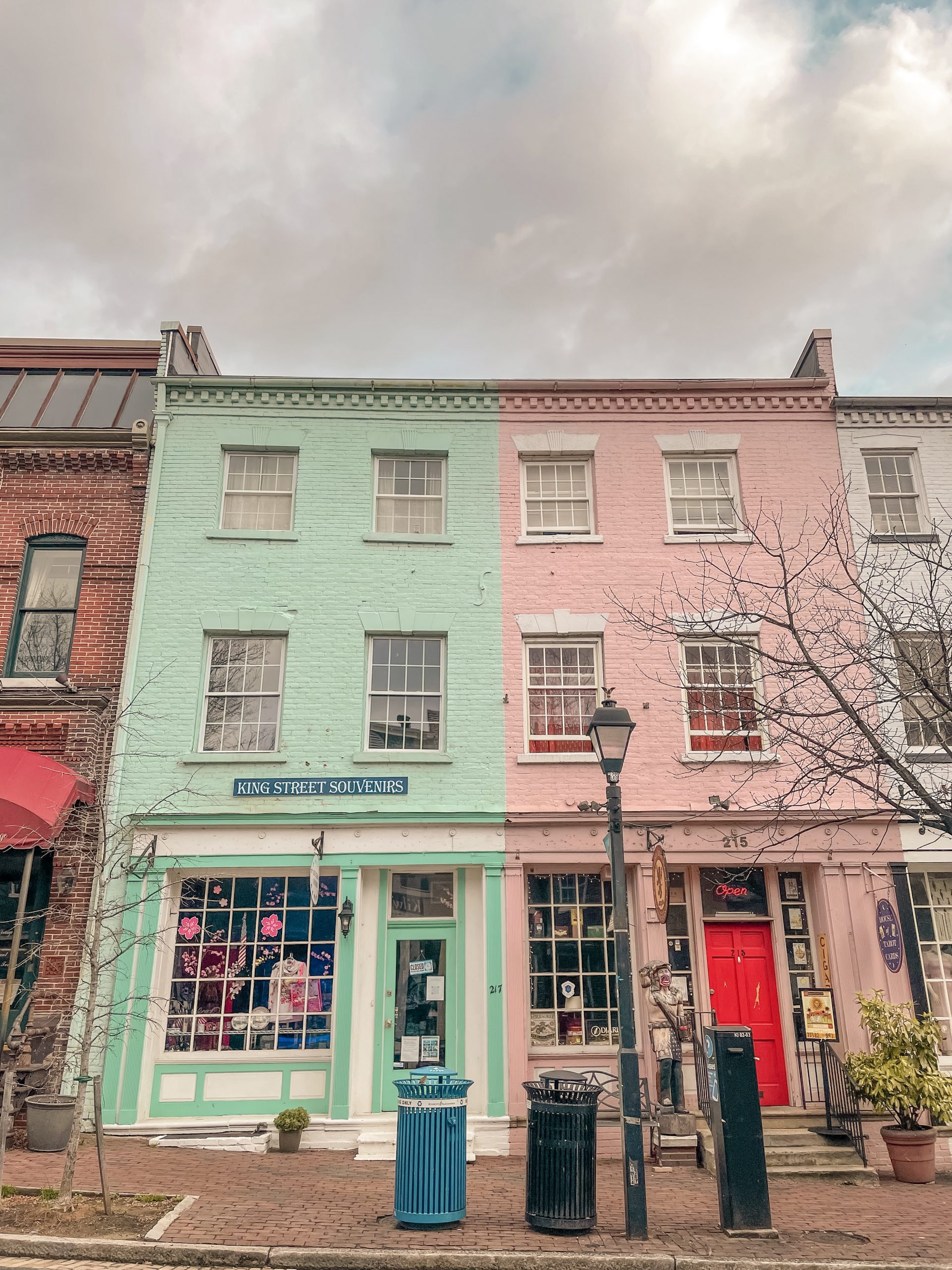 How To Spend A Perfect Afternoon In Alexandria, Virginia - Two Sisters ...